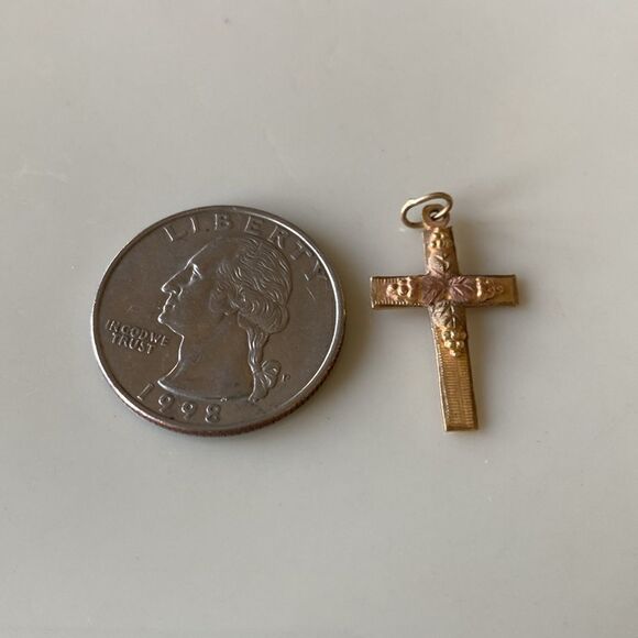 10k &12k Black Hills gold cross pendant - Picture 3 of 4